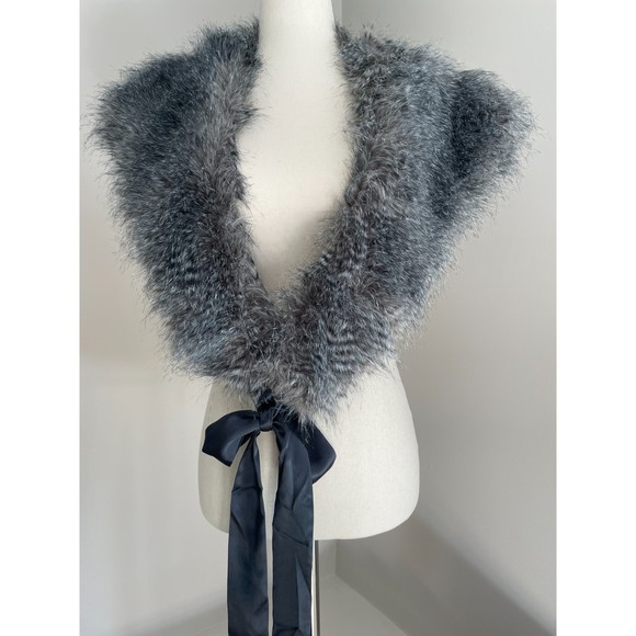 RANDOLPH DUKE The Look Faux Fur Removable Stole Collar, Silver & White - Picture 1 of 14